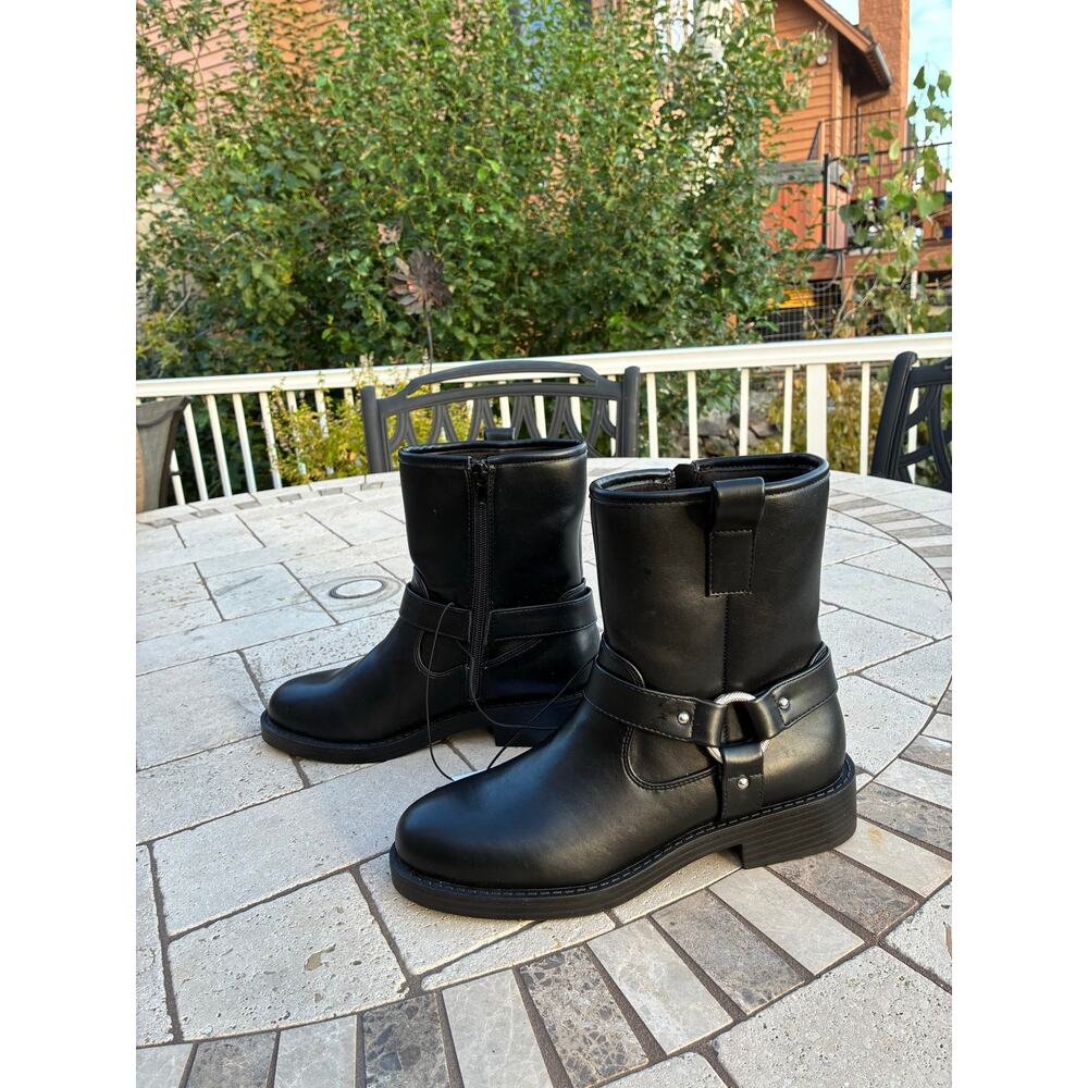 Dolce Vita Biker Boots Black Moto Side Zipper Low Block Heel Size 9 - Picture 3 of 9